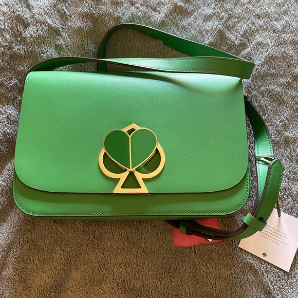 kate spade Handbags - NWT nicola twistlock medium shoulder bag - green